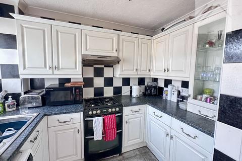 3 bedroom terraced house for sale, Suffolk Walk, Canvey Island