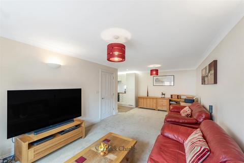 2 bedroom apartment for sale, St. Eanswythe's Court, Tonbridge