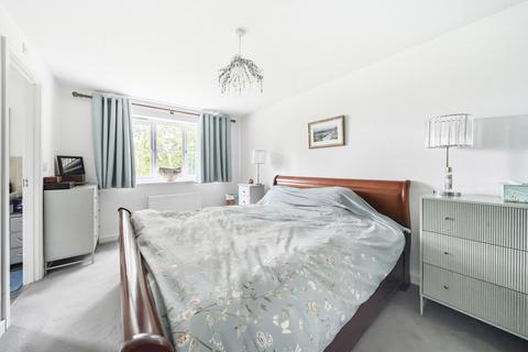 28 Slad Way, Cheltenham, GL52 5FA