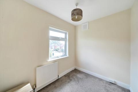 25 Ash Crescent, Leeds, LS6 3LE