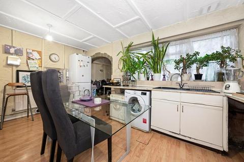 3 bedroom house for sale, Burham Close, Penge, London, SE20