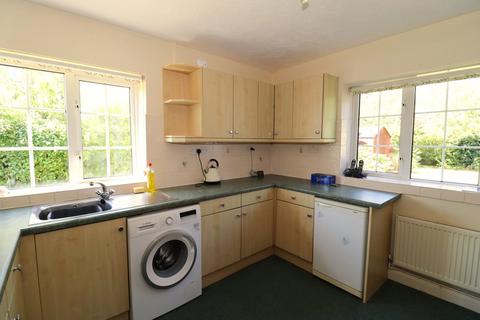 3 bedroom end of terrace house for sale, Cooden Drive, Bexhill-on-Sea, TN39