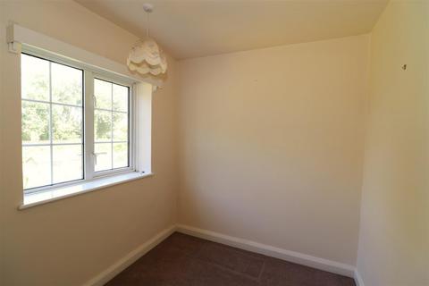 162 Cooden Drive, Bexhill-on-sea, TN39 3AH