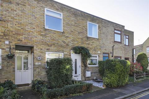 2 bedroom terraced house to rent, St. Lukes Mews, Cambridge CB4