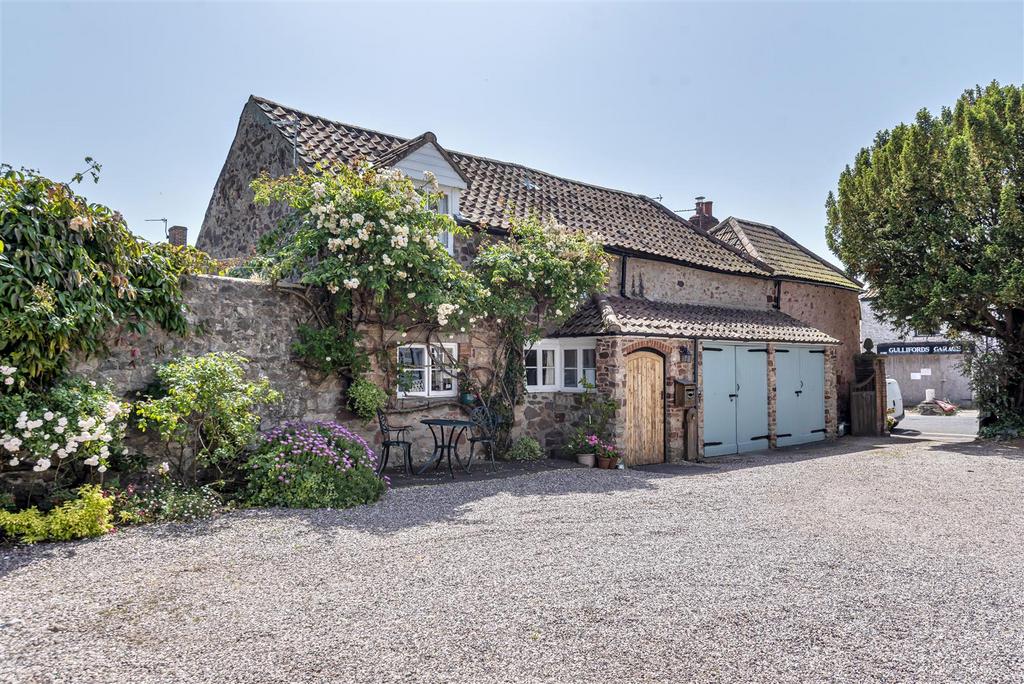 Stable cottage