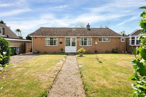 4 bedroom detached bungalow for sale, Loddington Lane, Belton in Rutland