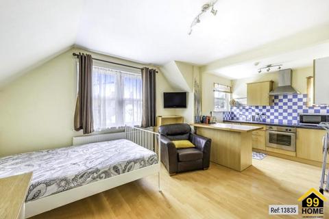 Studio for sale, Hobbs Lodge, Kingston upon Thames, Surrey, KT1