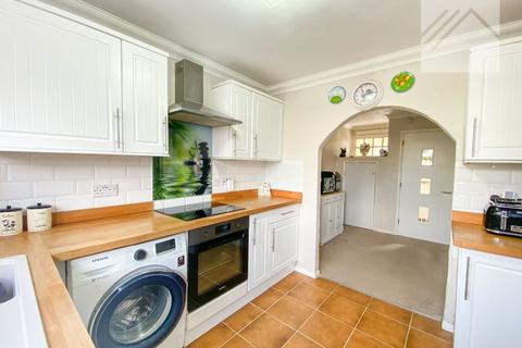 3 bedroom semi-detached house for sale, Long Road, Canvey Island