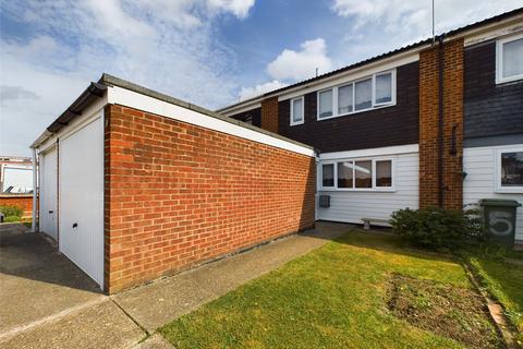 2 bedroom terraced house for sale, Neave Crescent, Romford RM3