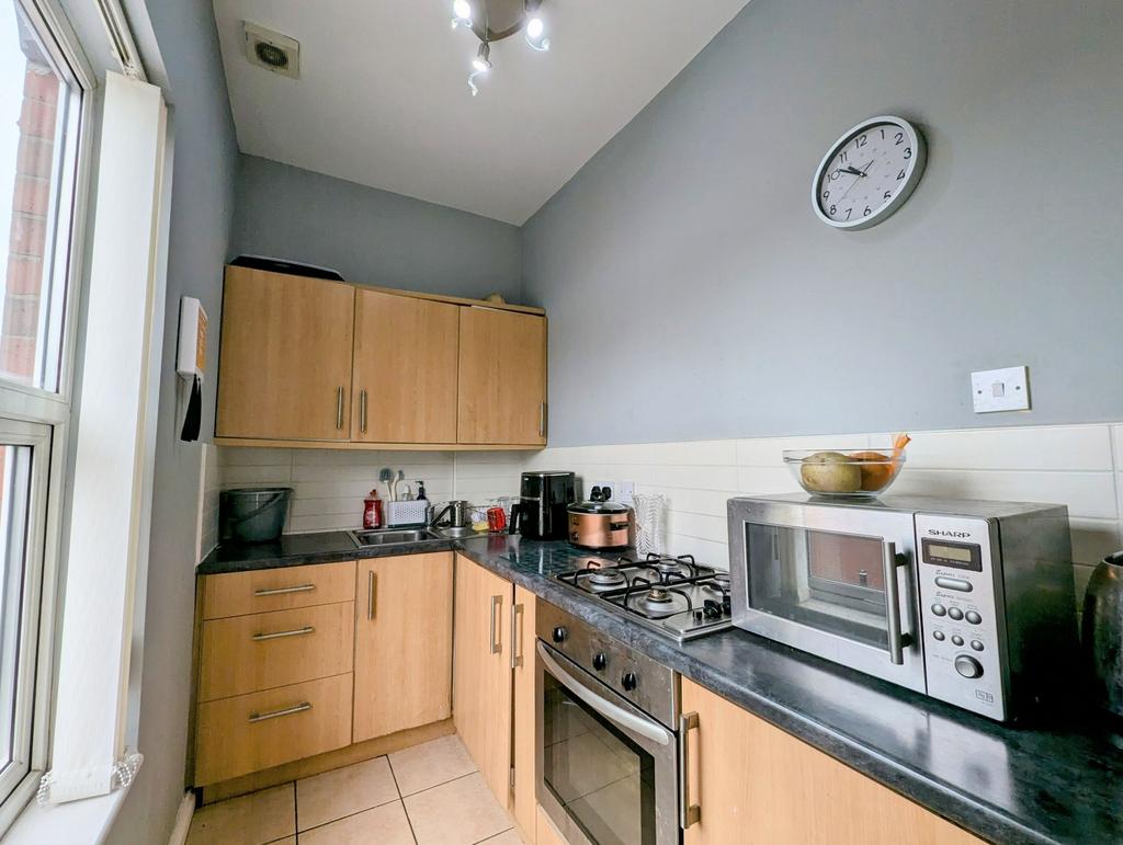 FF: Kitchen area