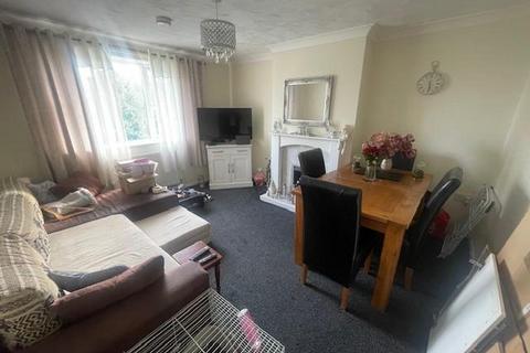 2 bedroom maisonette to rent, Mullion Close, Stopsley, Luton, LU2