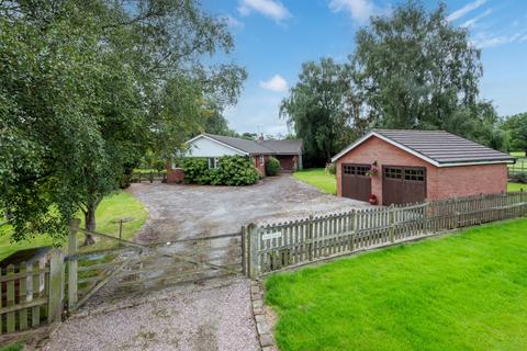 4 bedroom detached bungalow for sale, Chelford Lane, Over Peover