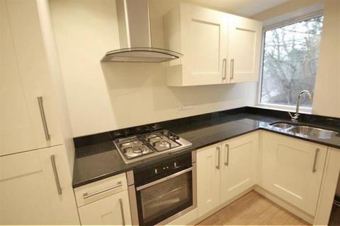 1 bedroom flat to rent, Endcliffe Court, Ashford Road, Bakewell, Derbyshire