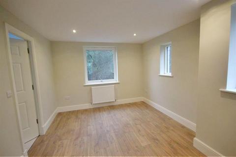 1 bedroom flat to rent, Endcliffe Court, Ashford Road, Bakewell, Derbyshire