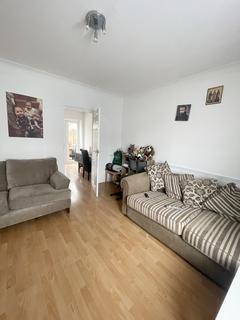 3 bedroom terraced house to rent, Fuller Road, Dagenham RM8