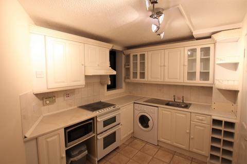 2 bedroom flat to rent, Kinneil House, The Furlongs, Hamilton, ML3