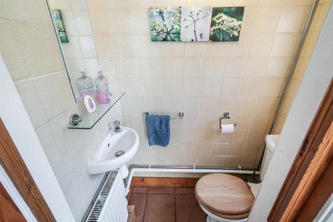 10 Marmion Close, London, E4 8EW