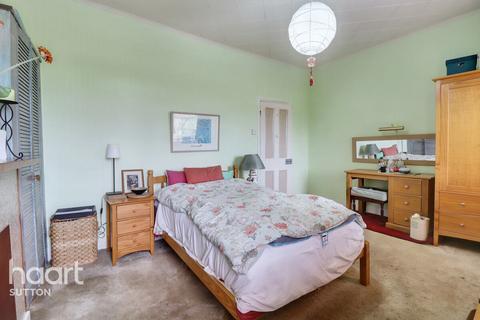 11 Quicks Road, London, SW19 1EZ