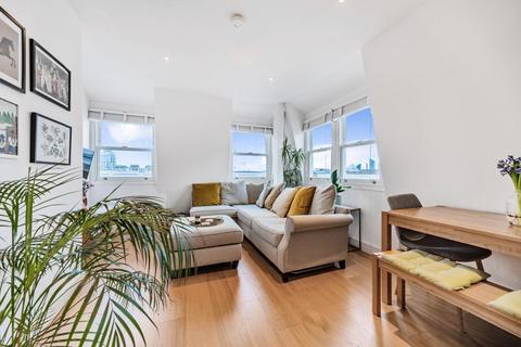 1 bedroom flat for sale, Haldane Road, Fulham