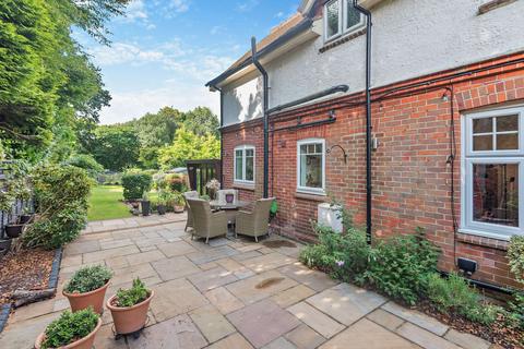 Rose Cottage Steepways, Hindhead, GU26 6PG