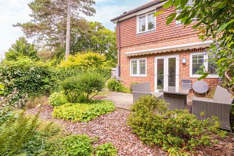 4 bedroom semi-detached house for sale, Holbrook Close, Shalford, Guildford, GU4