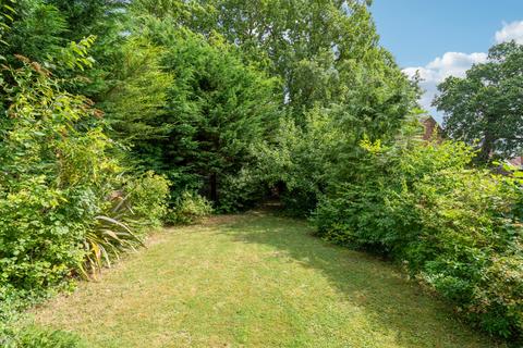 3 bedroom semi-detached house for sale, Woodford Crescent, Pinner, HA5