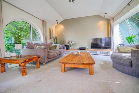 undefined, Lombardy Close, Hemel Hempstead, HP2