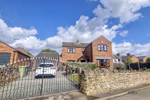 4 bedroom detached house for sale, Markland View, Worksop S80