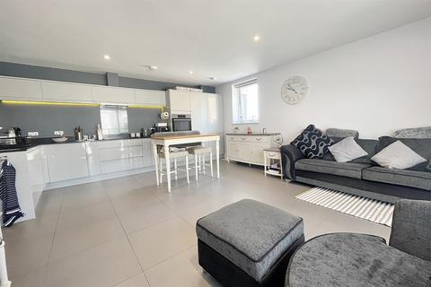 2 bedroom flat for sale, Southbourne