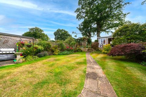 25 Ridgemount Avenue, Coulsdon, CR5 3AR
