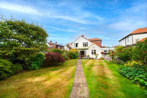 25 Ridgemount Avenue, Coulsdon, CR5 3AR