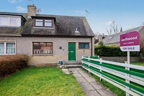 2 bedroom end of terrace house for sale