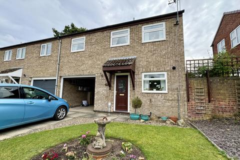 2 bedroom semi-detached house for sale, Canterbury Close, Beverley, HU17 8PS