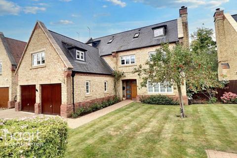 5 bedroom detached house for sale, Gunning Court, Northampton