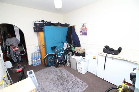 2 bedroom house for sale, Cobden Street, Manchester M9