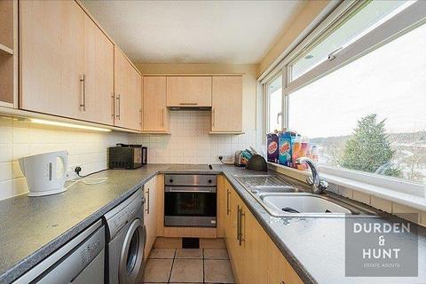 2 bedroom apartment for sale, The Ridings, Chigwell, IG7