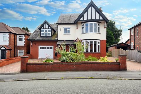 4 bedroom detached house for sale, Hartford Road, Davenham