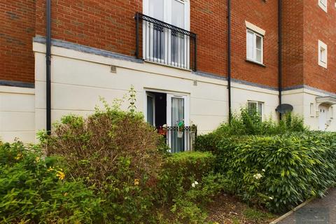 1 bedroom flat for sale, Blease Close, Trowbridge BA14