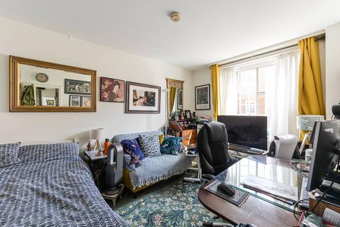 2 bedroom flat for sale, Chelsea Manor Street, Chelsea, London, SW3