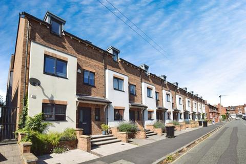 4 bedroom end of terrace house for sale, Woodfield Road, Broadheath, Altrincham, Greater Manchester, WA14