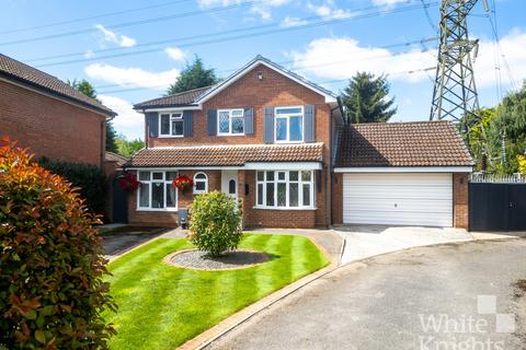 4 bedroom detached house for sale, Kingsford Close, Reading RG5