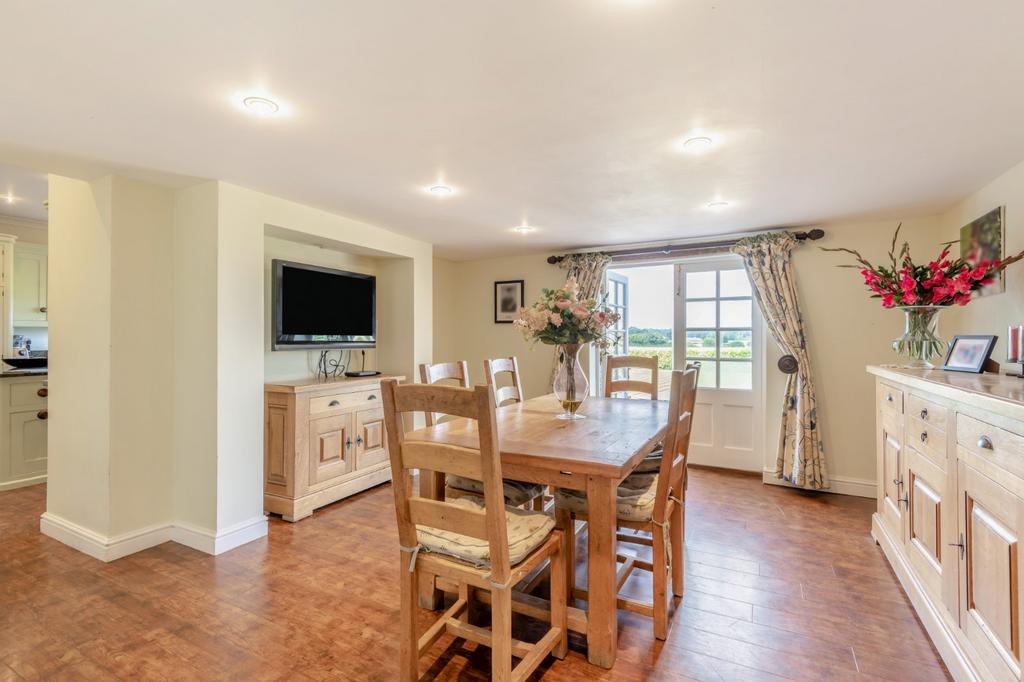 Breakfast Room