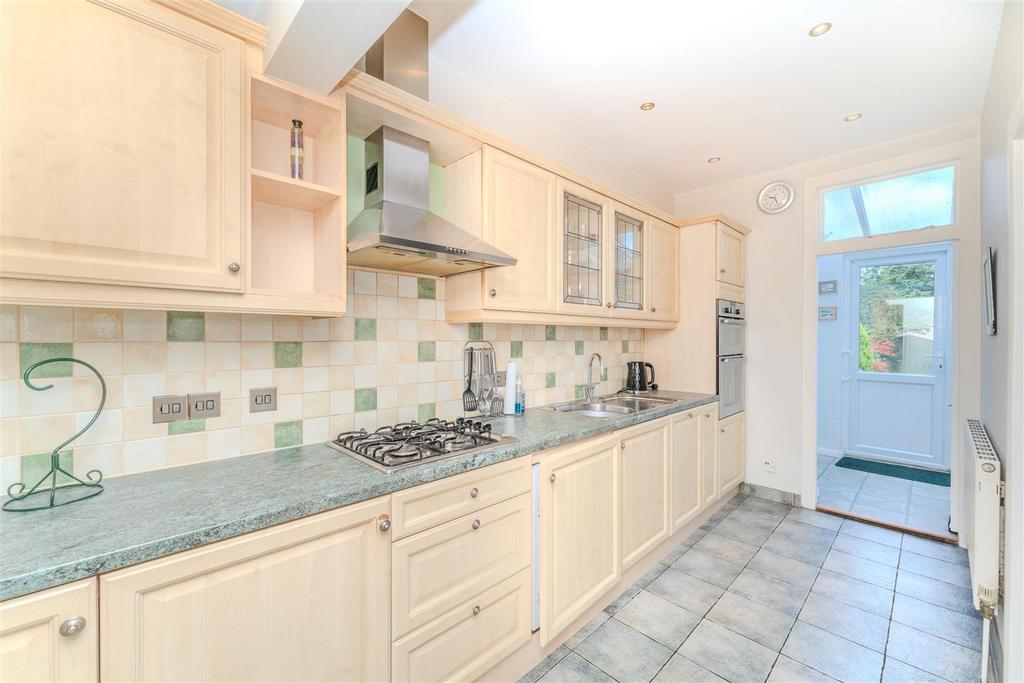 44 St Dunstans kitch.jpg