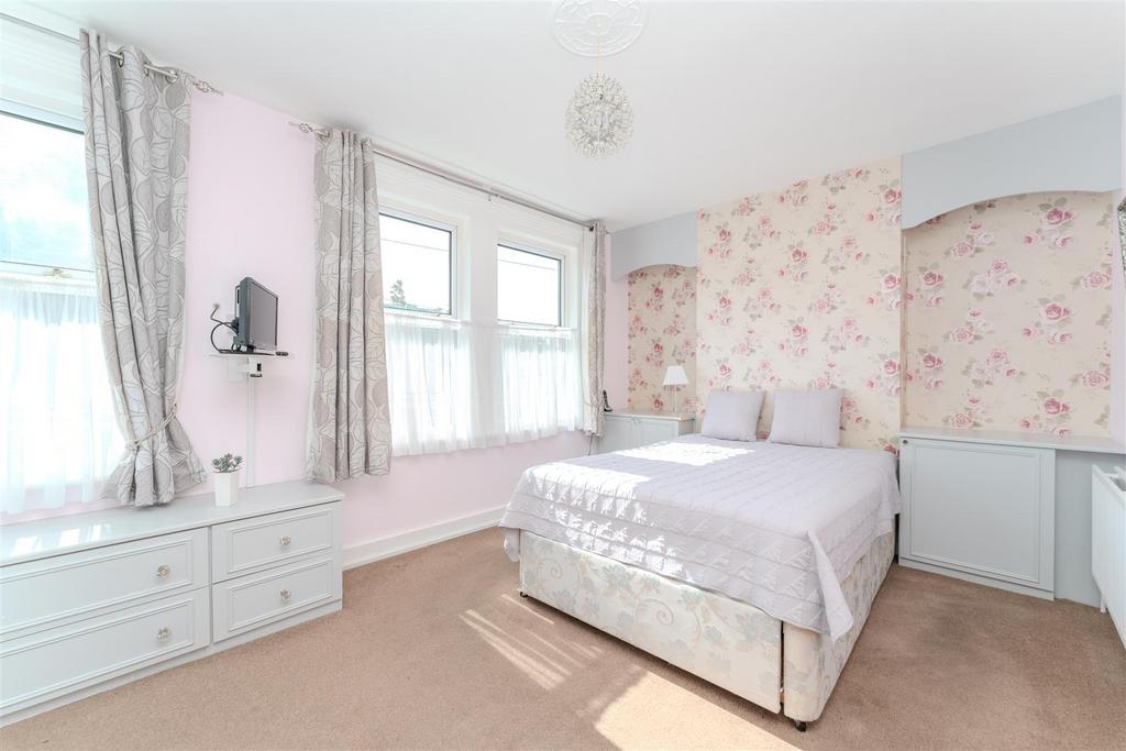 44 St Dunstans Bed 1.jpg