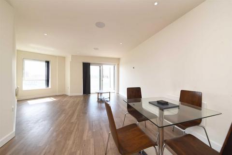 2 bedroom flat to rent, Aerodrome Road, Colindale