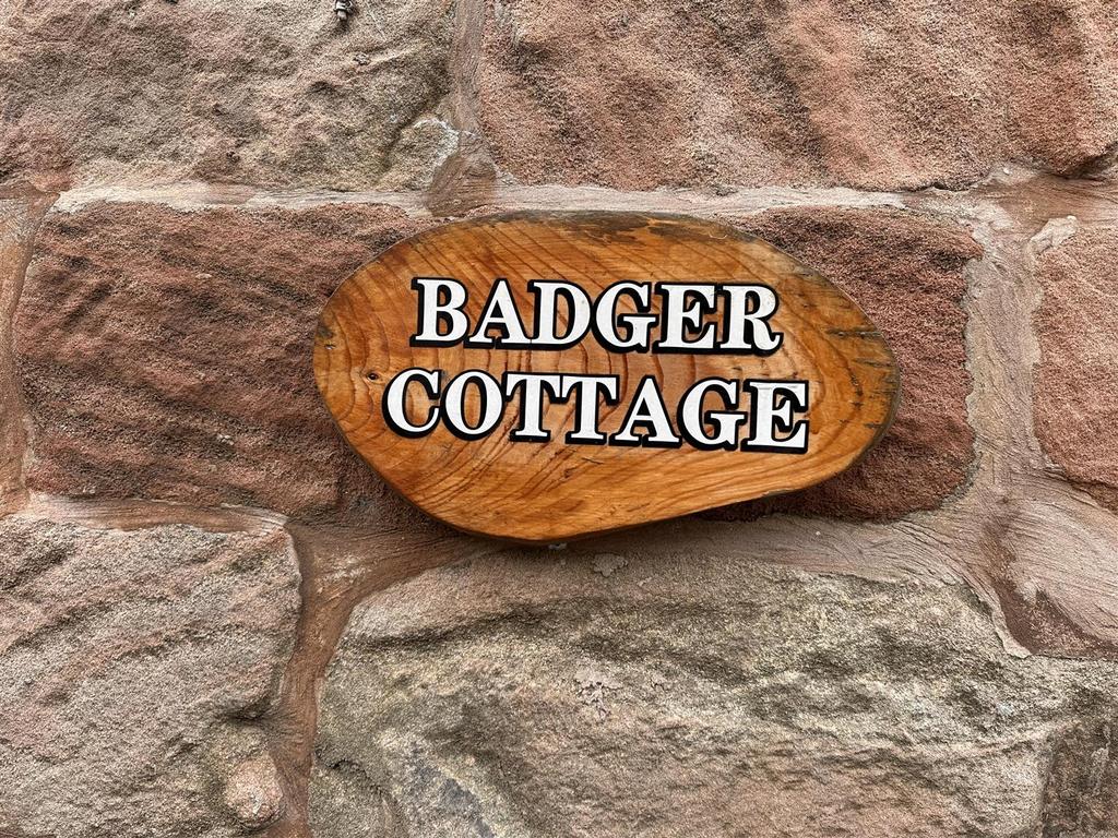 Badger cottage sign.jpg