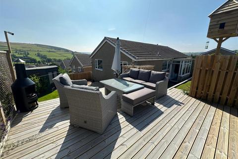 22 Aire Valley Drive, Bradley, Keighley, BD20 9EY