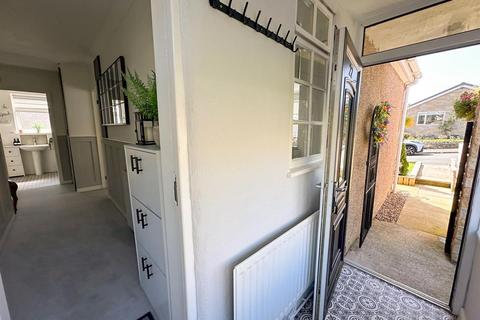 22 Aire Valley Drive, Bradley, Keighley, BD20 9EY