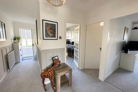 22 Aire Valley Drive, Bradley, Keighley, BD20 9EY