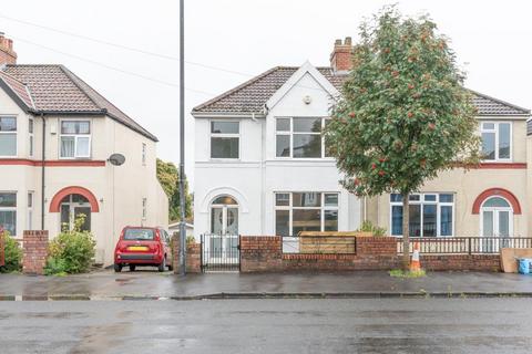 4 bedroom terraced house to rent, Filton Avenue, Bristol BS7